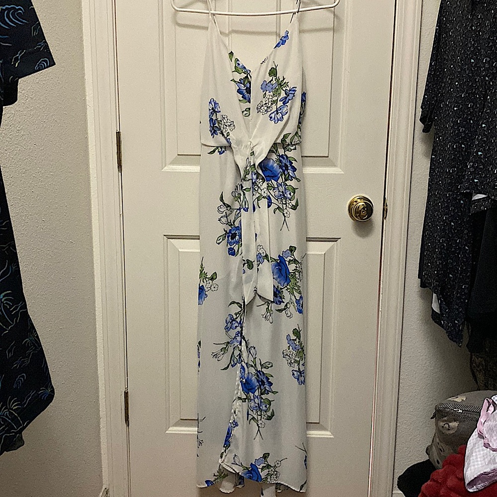 Only Worn Once! Spring Time Staple! - image 1